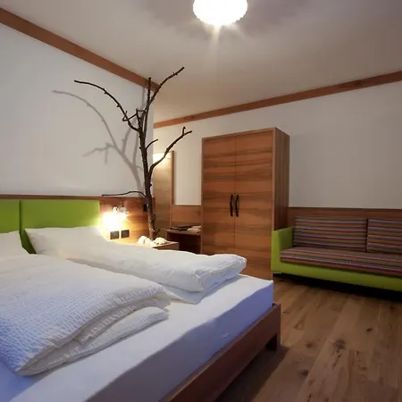 Eredi Di Cobelli Aldo Alloggio per agriturismo *